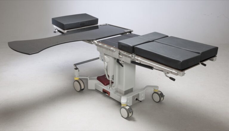 Arm- en handchirurgietafel koolstofvezel, extra lang met steunpoot inclusief matras